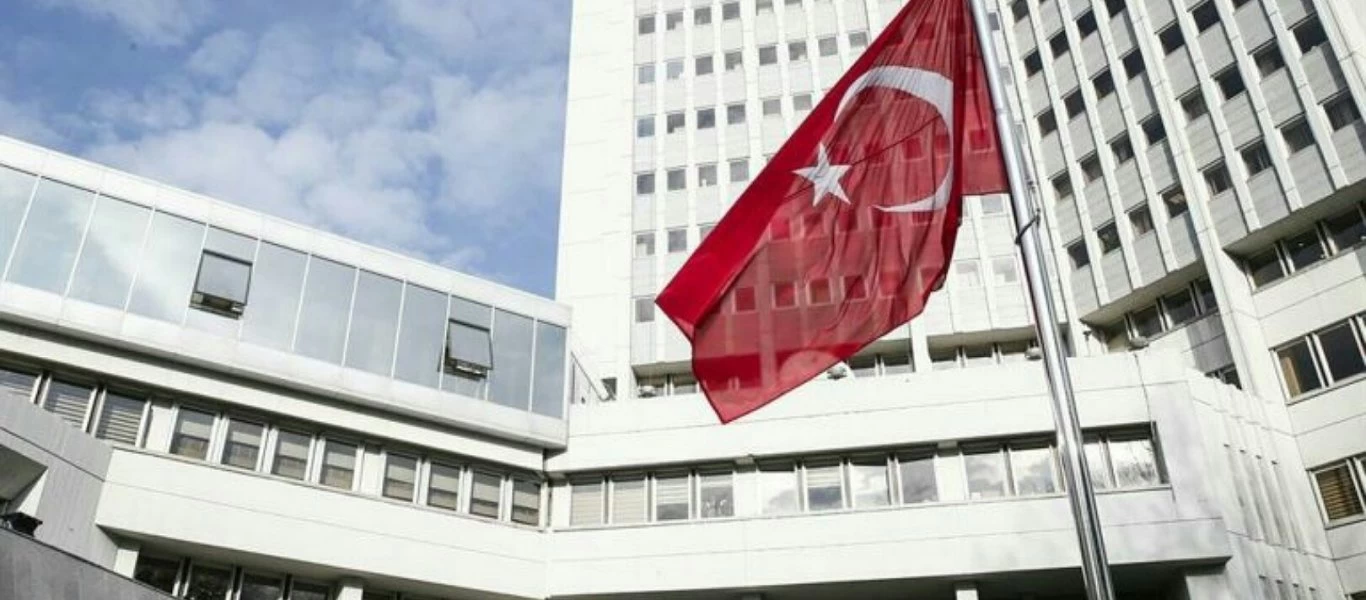 Τουρκικό ΥΠΕΞ: «Η Γαλλία ενθαρρύνει επικίνδυνα το ελληνοκυπριακό δίδυμο που είναι υπεύθυνο για τις εντάσεις»